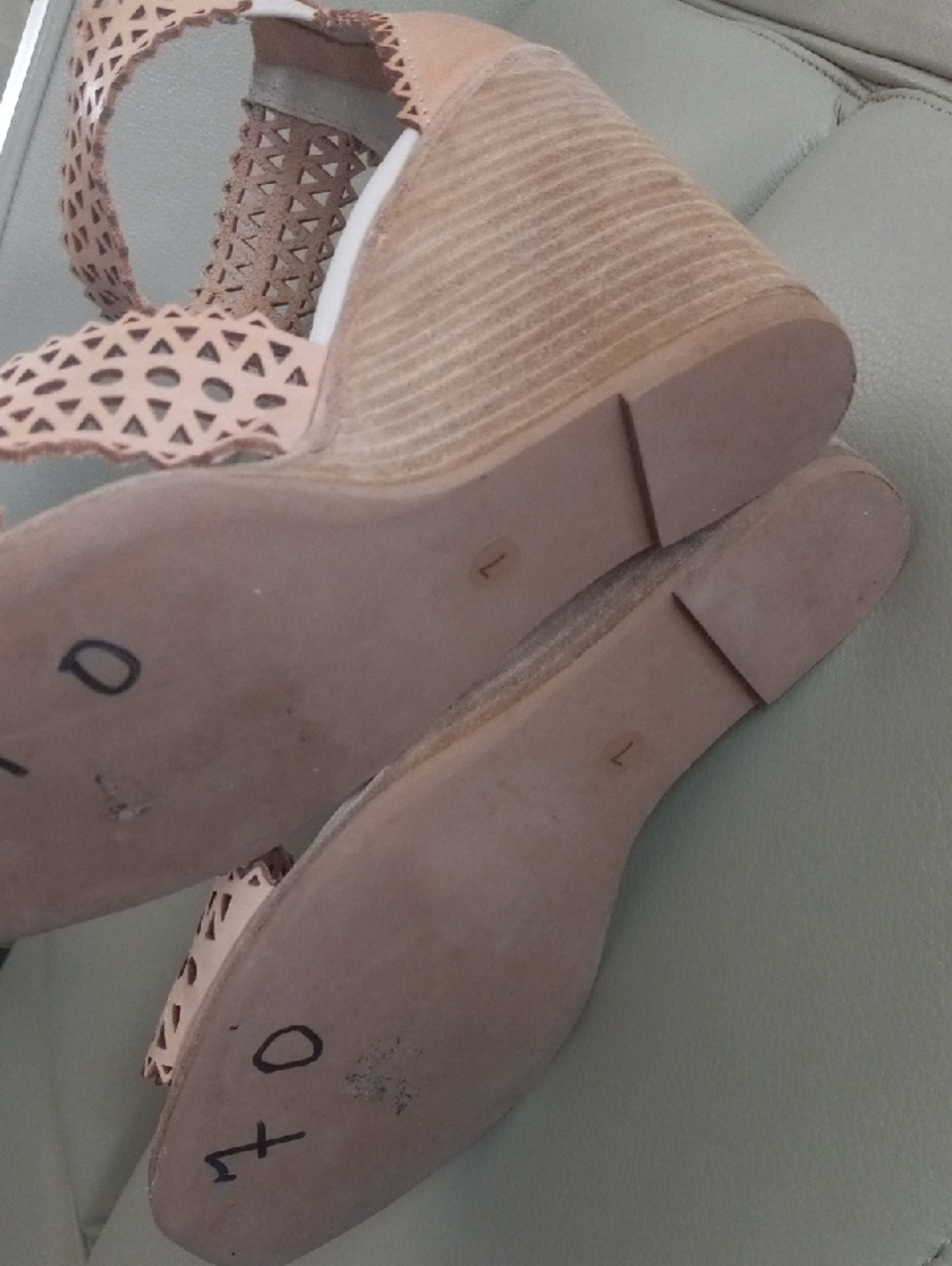 Jeffrey Campbell Nude Laser-Cut Ankle-Strap Wedge Sandals Size 7 - Picture 17 of 17